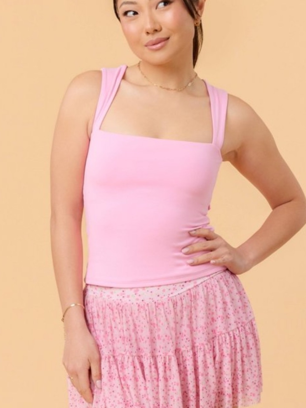 Blogilates pink ruffle back tank NWT 8